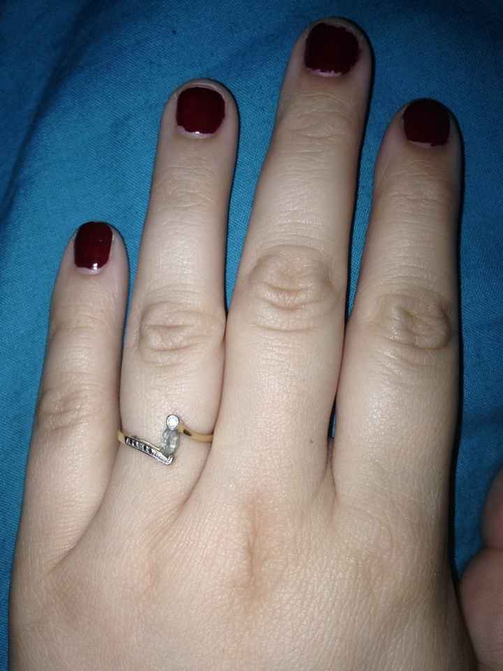 Déçue par sa bague de fiançaille - 1