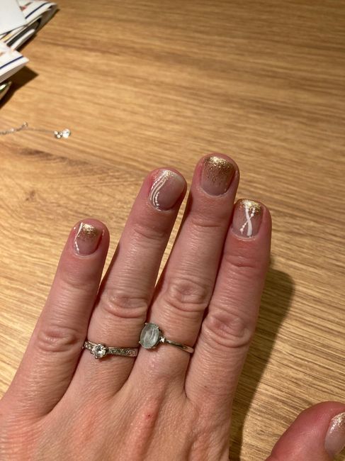 Nouvel essai ongle 1