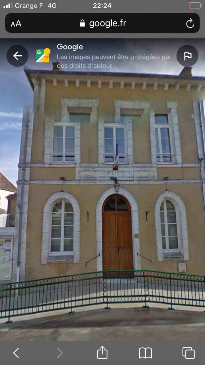 Une arche pour décorer la mairie ? - 1