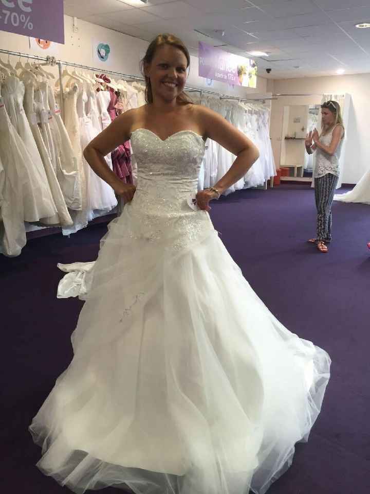 Robe chez point mariage - 1