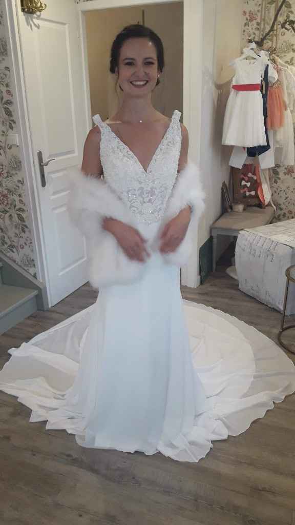 Essai maquillage, coiffure, robe, accessoires ça fait un bien fou ! Restons positives - 1