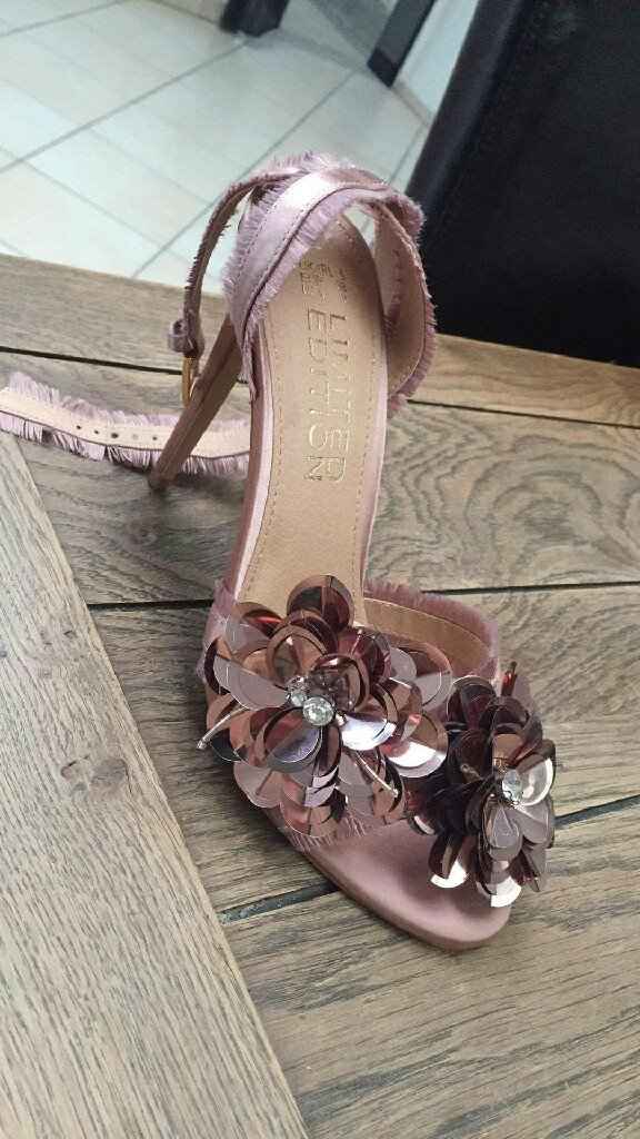  Ma soeur... Cette bombe! - 2