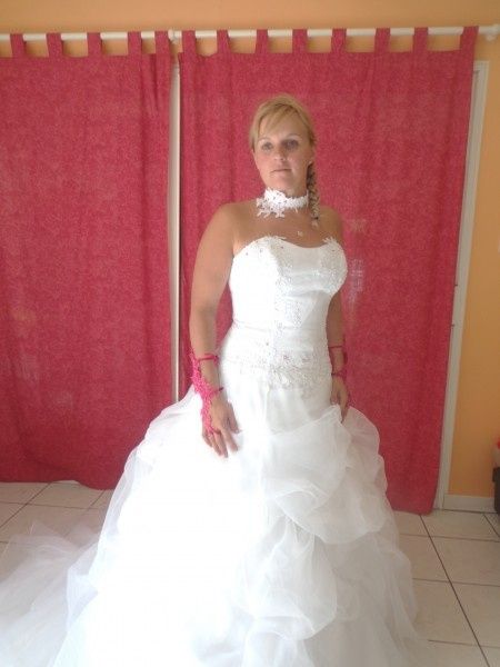 robe perlé de rose