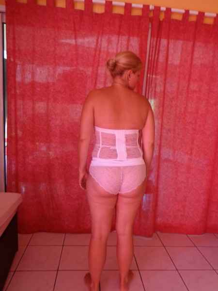 lingerie mariage de dos