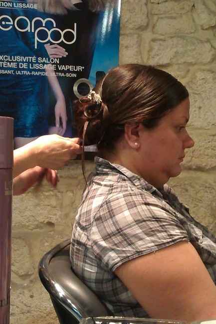 Chez la coiffeuse
