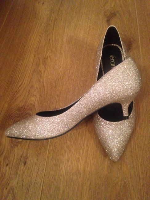Chaussures du marié avec de petits talons - 1