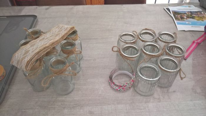 Vases fleurs et bougies