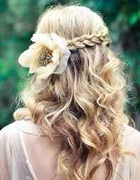 Coiffure avec des fleurs - 1