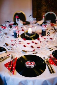 Mariage rouge blanc rock and roll 16