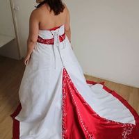 l'arrière de la robe 