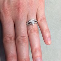 Compatibilité alliance / bague de fiancailles - 1