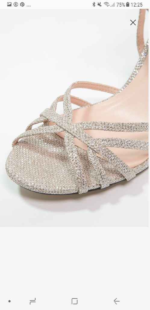 Chaussures de mariée : blanche ou colorée ? - 1