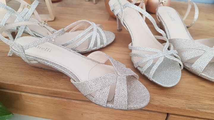 Pink Paradise vs Minelli - 2