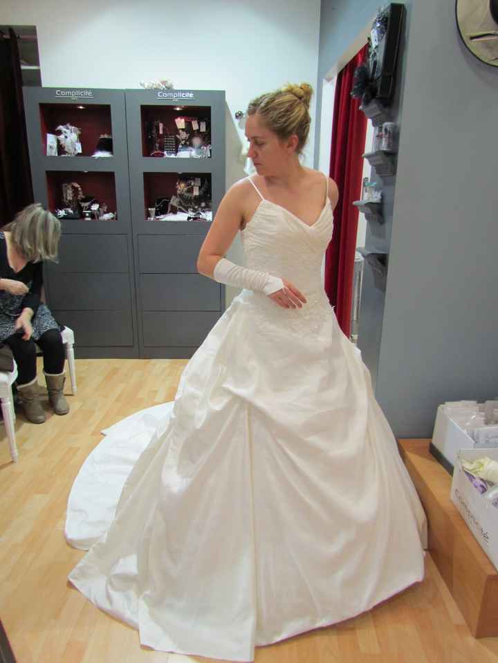 Voilà enfin ma robe ;)