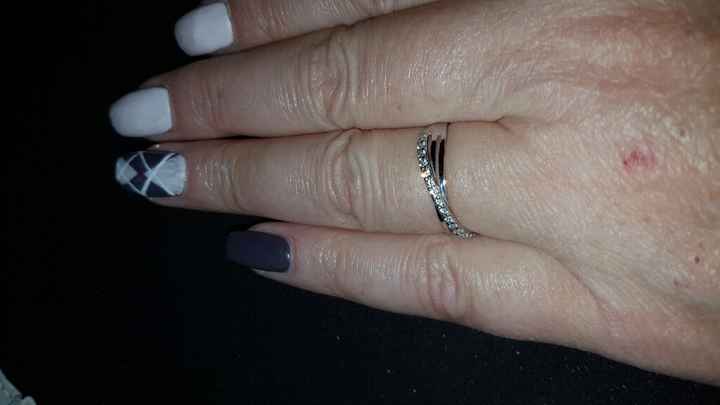 Avez-vous publié une photo de votre bague de fiançailles ? - 1