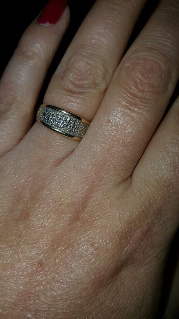 Avez-vous publié une photo de votre bague de fiançailles ? - 1