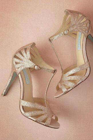 Chaussures dorées 1