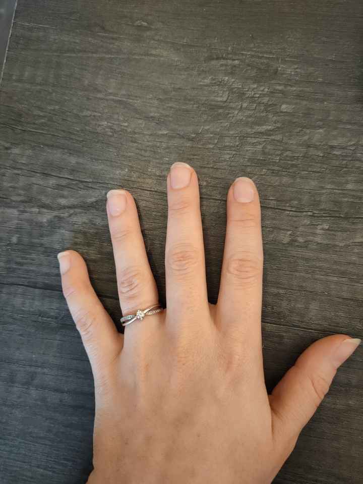 Ta bague de fiançailles sur le Pinterest de Mariages.net ça t'intéresse ? ❤️ - 1