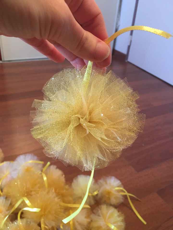 Suite des pompons dorés diy - 3
