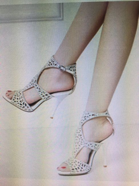  Chaussures dorées... - 16