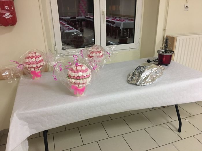 Sayez ! C’est le Jour j ! Décoration de la salle faite :) . - 4