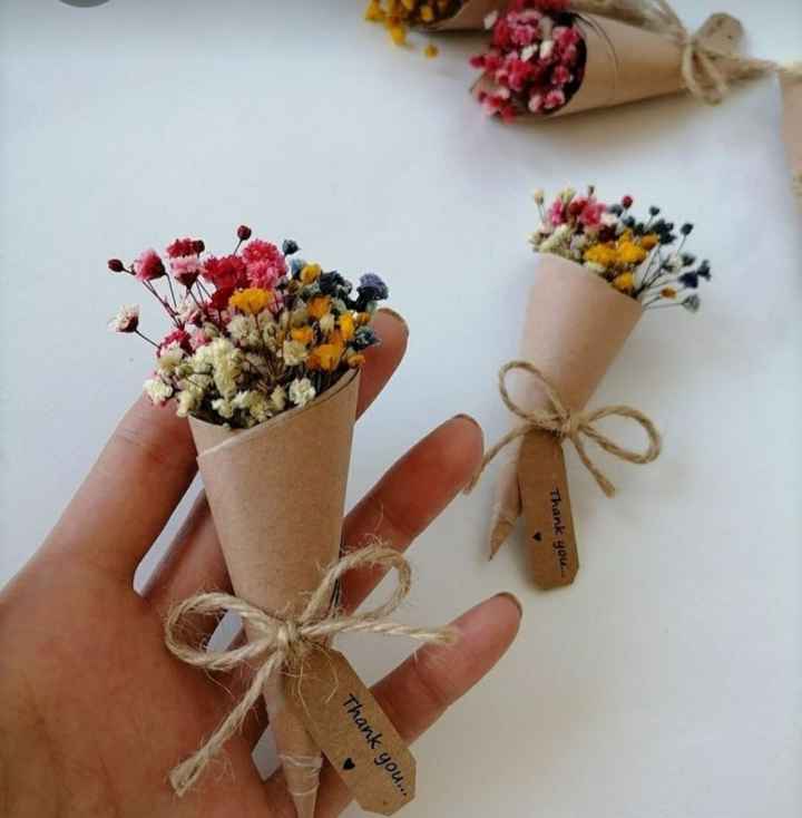 Des fleurs pour les invités - 3