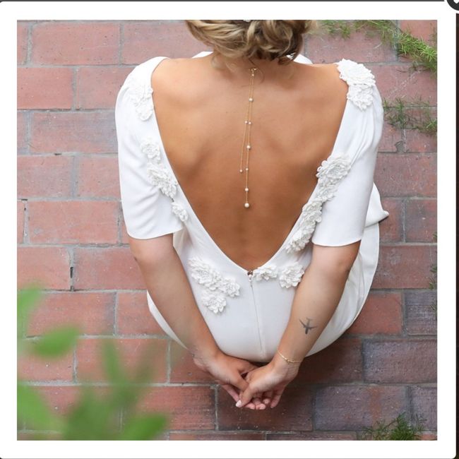 Pendentif au cou et au dos ?! - 2