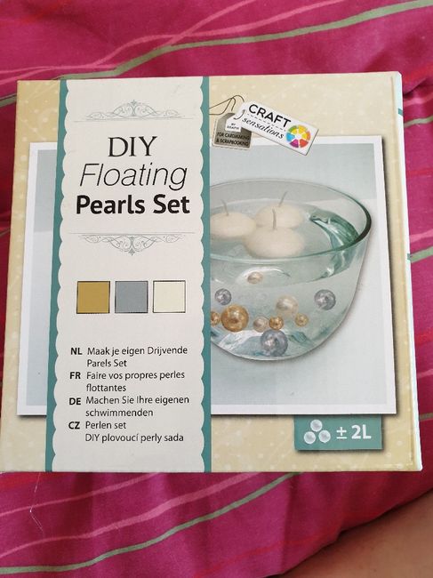 Orchidée immergée dans l'eau 2