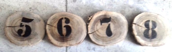 Numérotation de table en bois