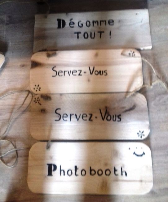 Pancartes en bois