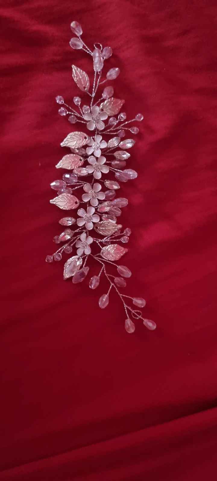 Cherche peigne cheveux - 1