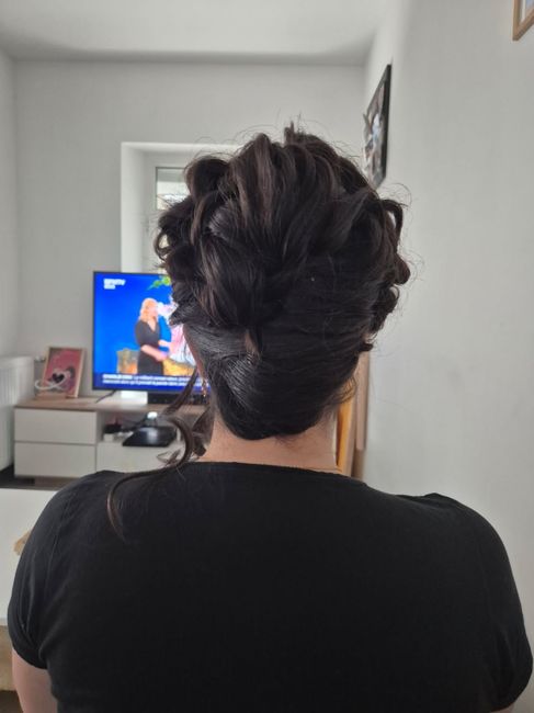 Essaie mariage numéro deux nouvelle coiffeuse! 2