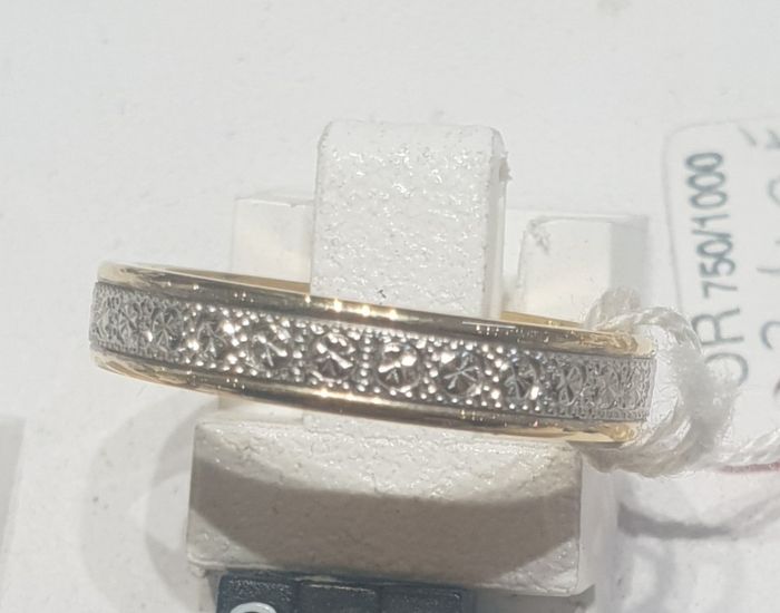 Alliance à partir de bijoux recyclé 1