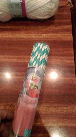 Des pailles rayées turquoise/blanc