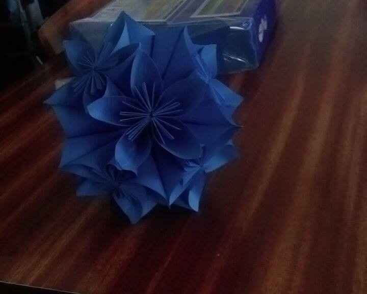 Boule fleurs origami