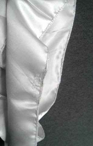 Chemin de table abîmé