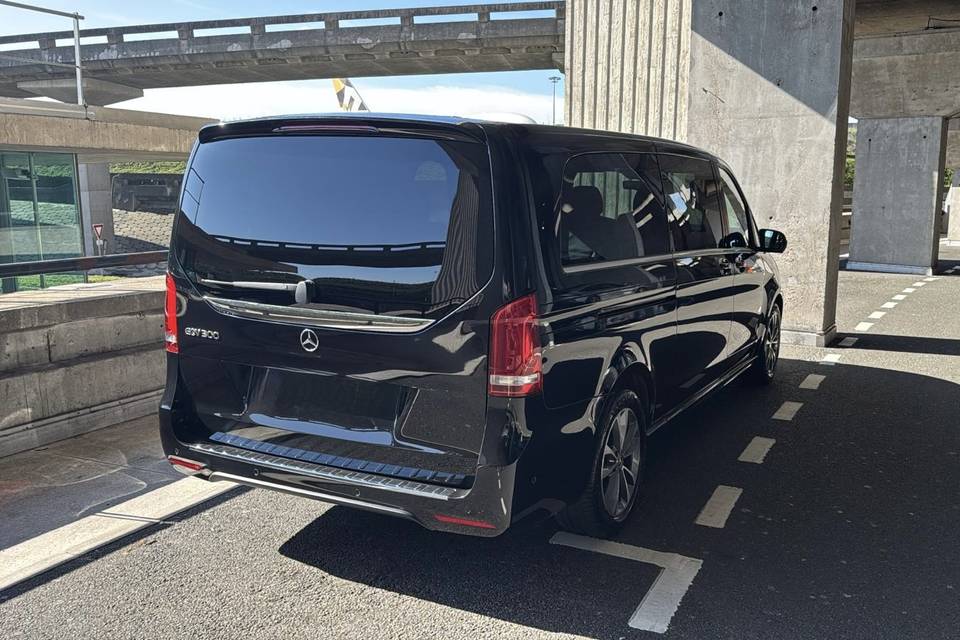 Van 7pax