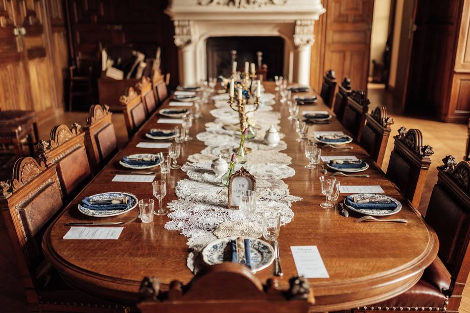 Table bleu royale