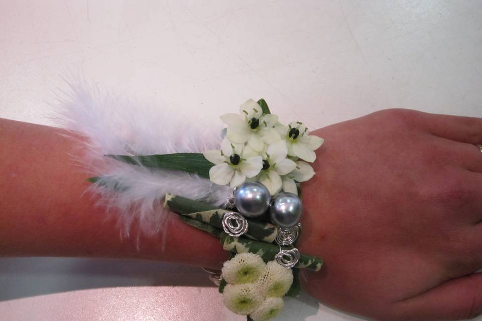 Bracelet de demoiselle