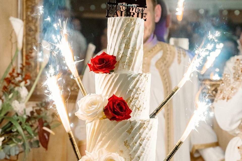 Weeding cake