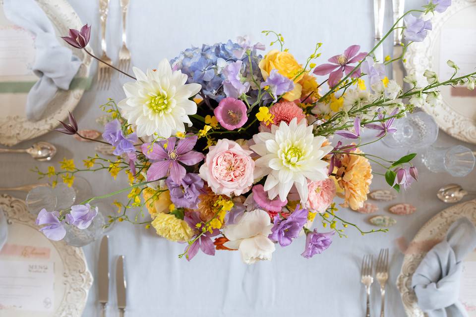 Bridgerton compo table