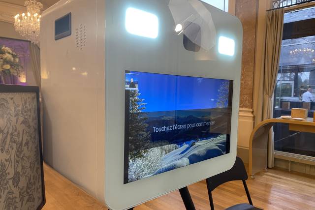 Borne autonome