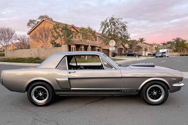 Mustang 1966 - importée de cal