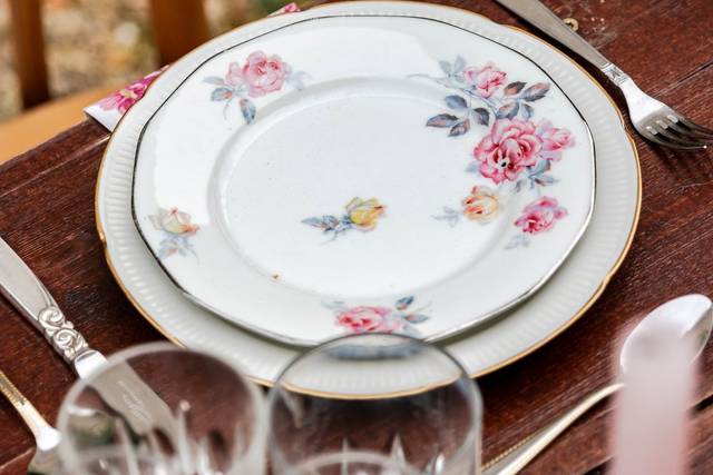 Vaisselle vintage dépareillée