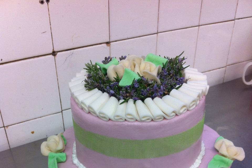 Weeding cake