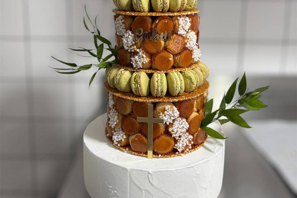Pièce montée macarons choux