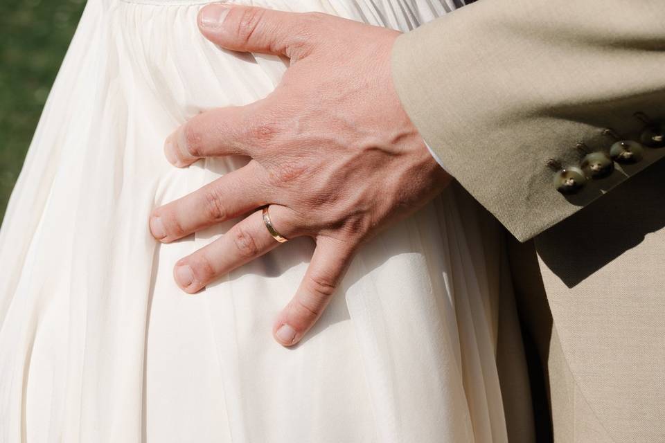 Focus la bague du marié