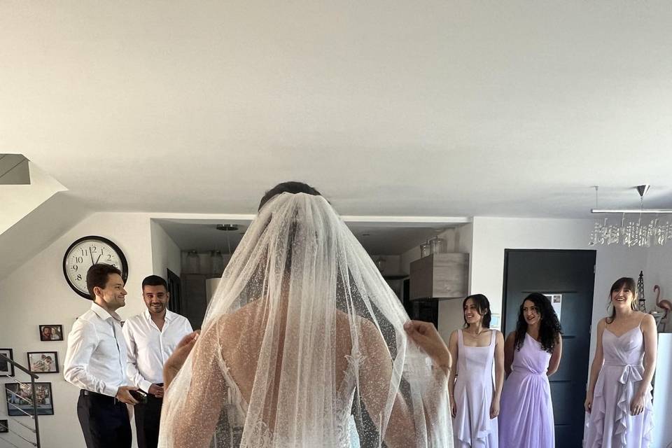 Team bride