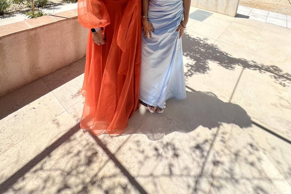 Jolie maman et sa fille jour j