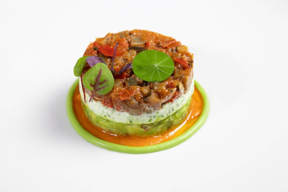 Tartare de boeuf et avocat